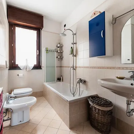 Apartment Hostly - Family Strada Dell'olio - Brand New 2br, 2 Bathrooms With Ac